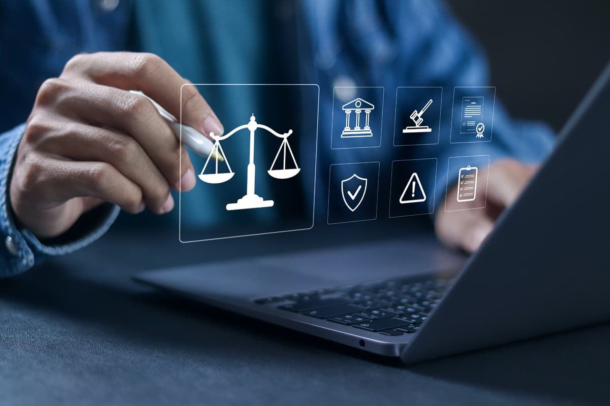 Carlota Cores: tu abogada de confianza en A Coruña